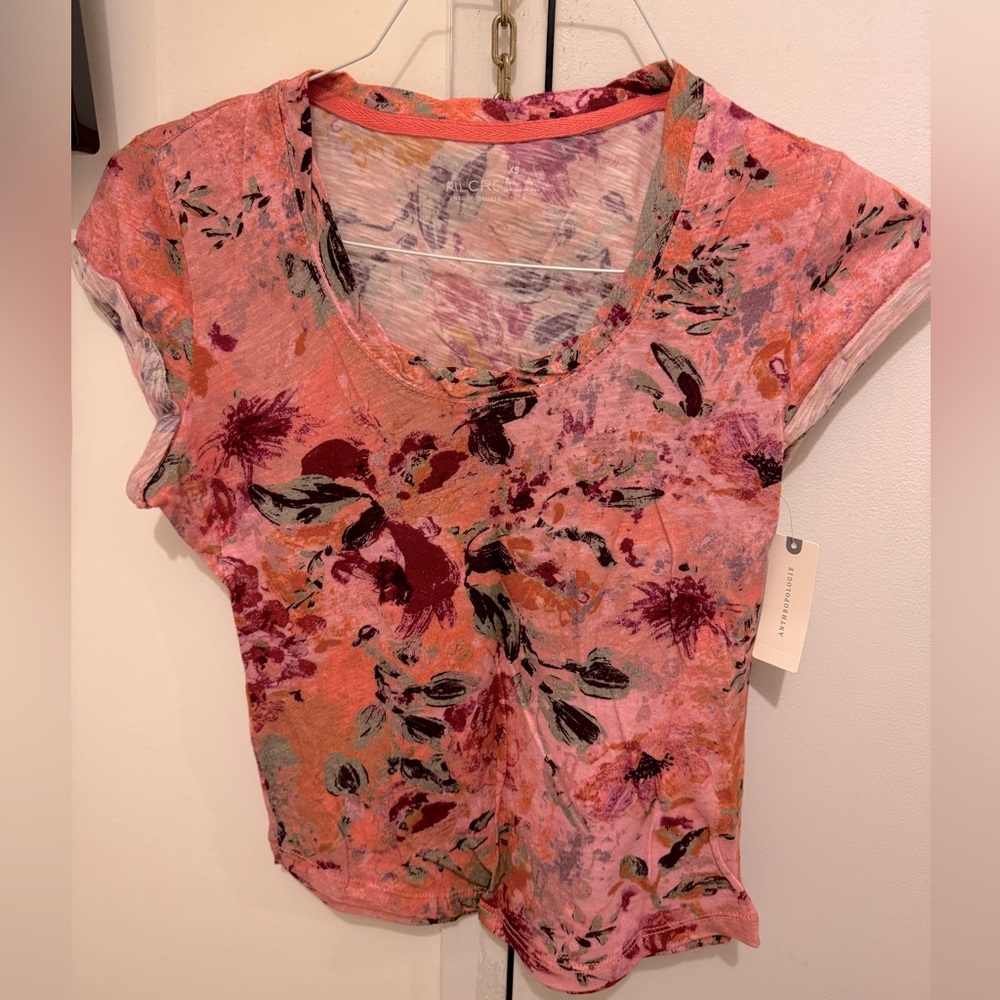Anthropologie Pilcrc Red Floral Tshirt